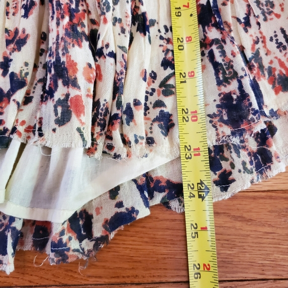 Free People Oversized Floral Print Off Shoulder or On Top - Picture 12 of 16